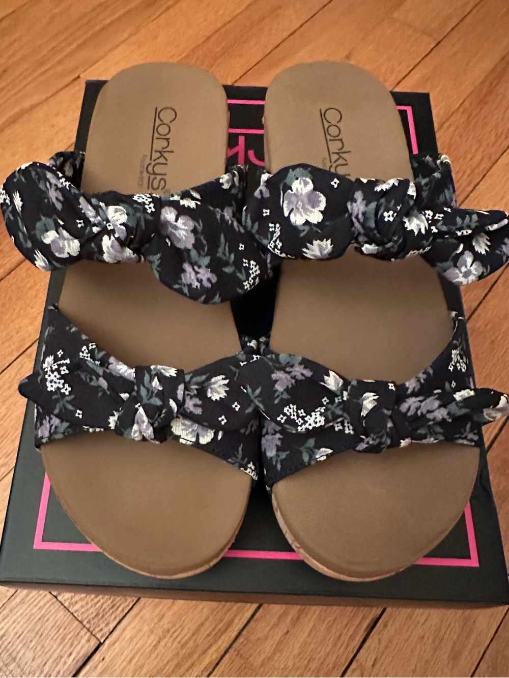 NIB CORKYS BLACK FLIEAL WEDGE SANDALS - Picture 2 of 6